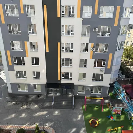 в новострое на ботанике